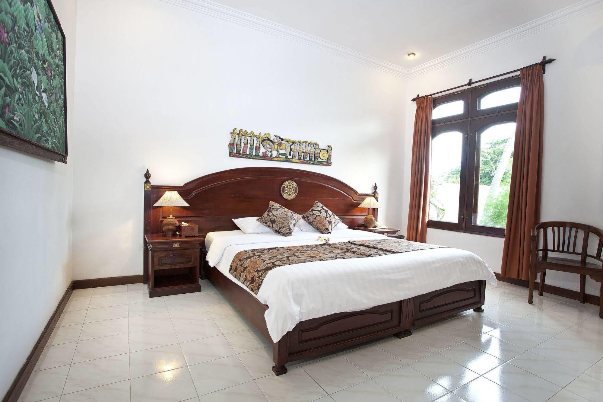 Tamukami 4* Sanur (Bali)