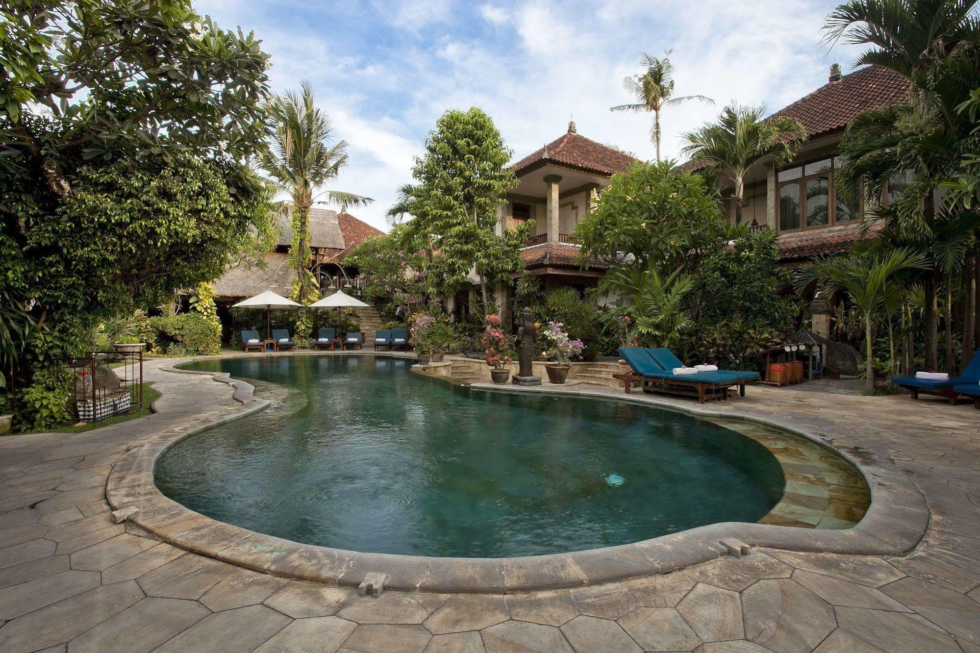 Tamukami 4* Sanur (Bali)